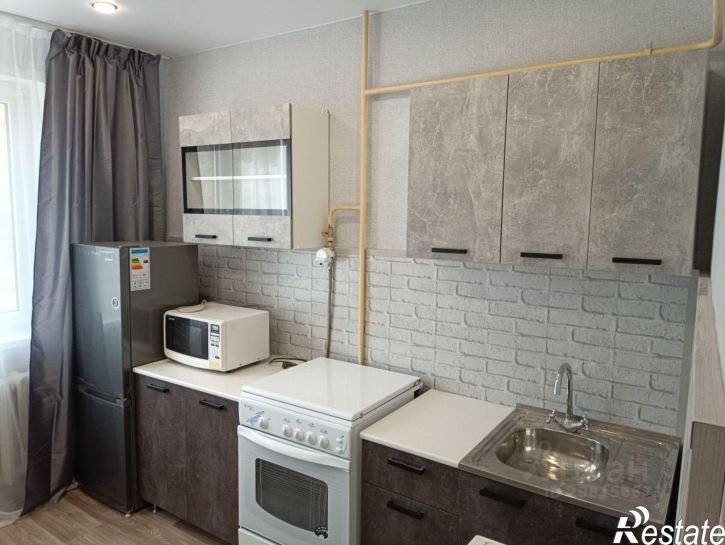 2-комн квартира ул Братьев Жабровых, 3,  д. 3