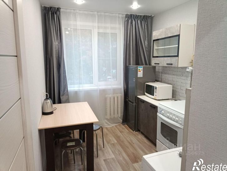 2-комн квартира ул Братьев Жабровых, 3,  д. 3