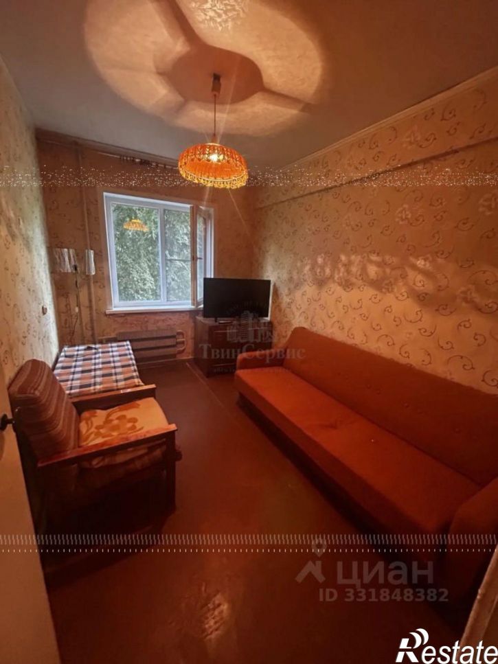 4-комн квартира ул Плеханова, 142,  д. 142