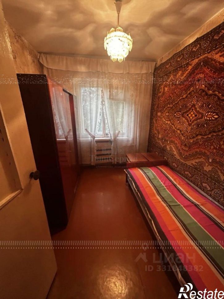 4-комн квартира ул Плеханова, 142,  д. 142