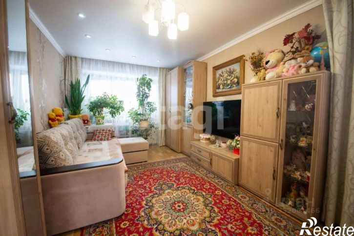 3-комн квартира ул Мезенцева, 40,  д. 40
