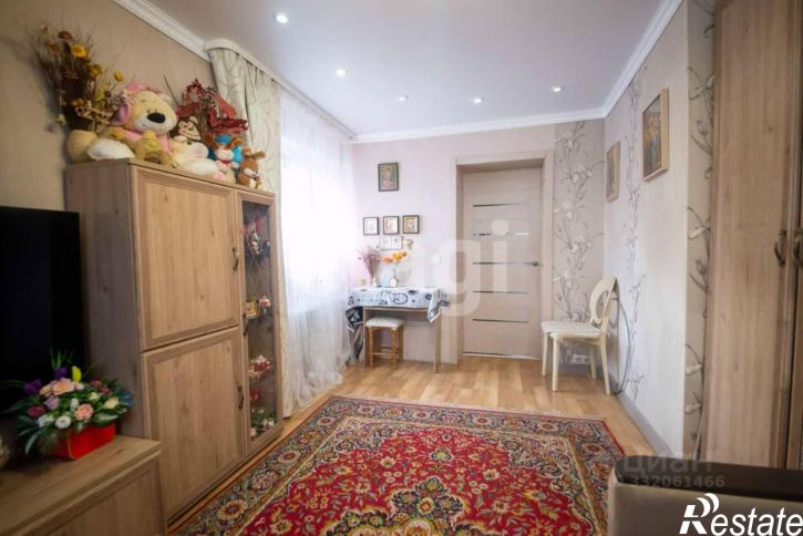 3-комн квартира ул Мезенцева, 40,  д. 40