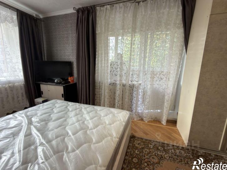 3-комн квартира ул Ползунова, 15 2/4,  д. 15 2/4,  к. 2/4