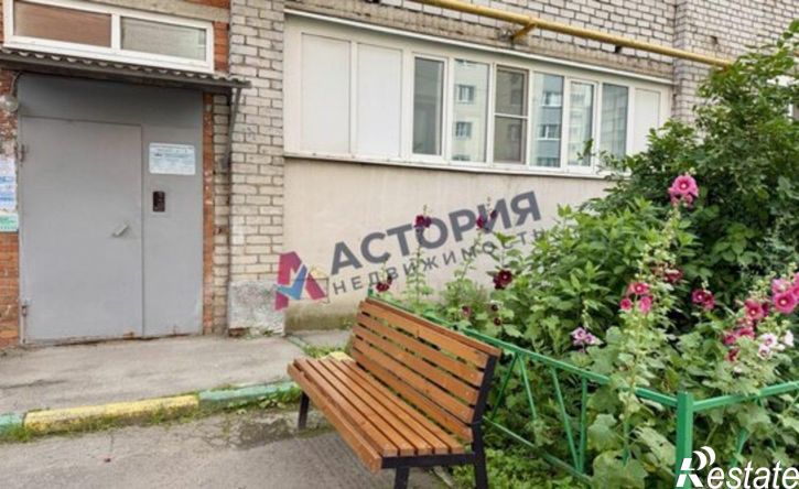 4-комн квартира ул Староникитская, 105,  д. 105