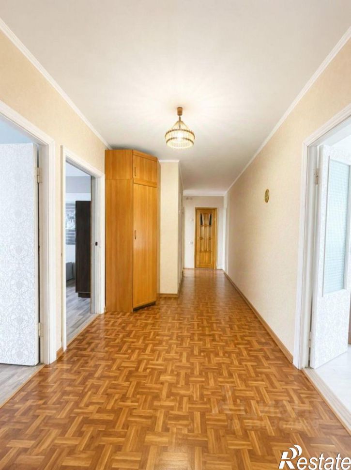 4-комн квартира ул Кирова, 200,  д. 200