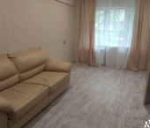 2-комн, 42кв м, этаж 1/5 пр-кт Ленина, 143 А