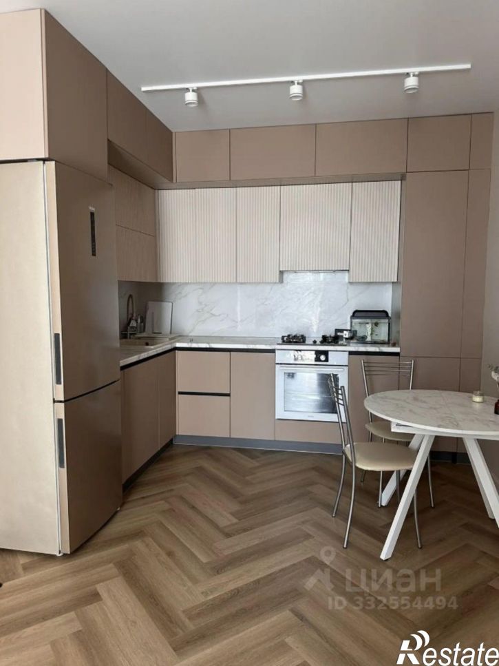3-комн квартира улица Карпова, 98к2