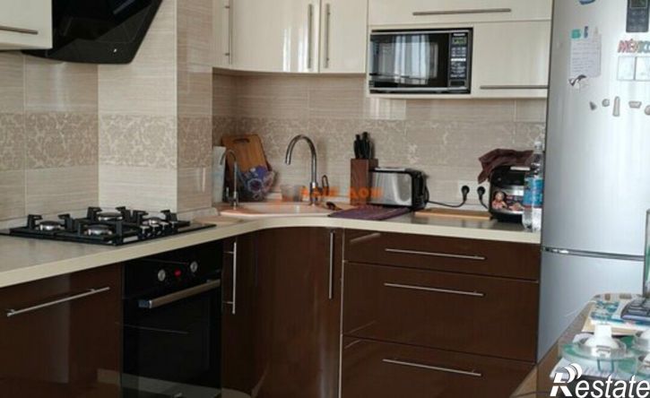 3-комн квартира ул Пузакова, 46,  д. 46