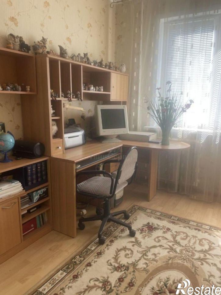 3-комн квартира ул Революции, 10,  д. 10