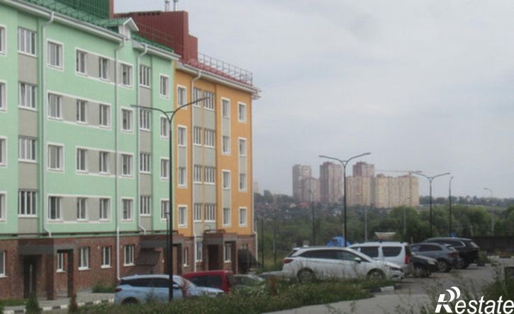 2-комн квартира ул Героя России Зиничева, 4,  д. 4