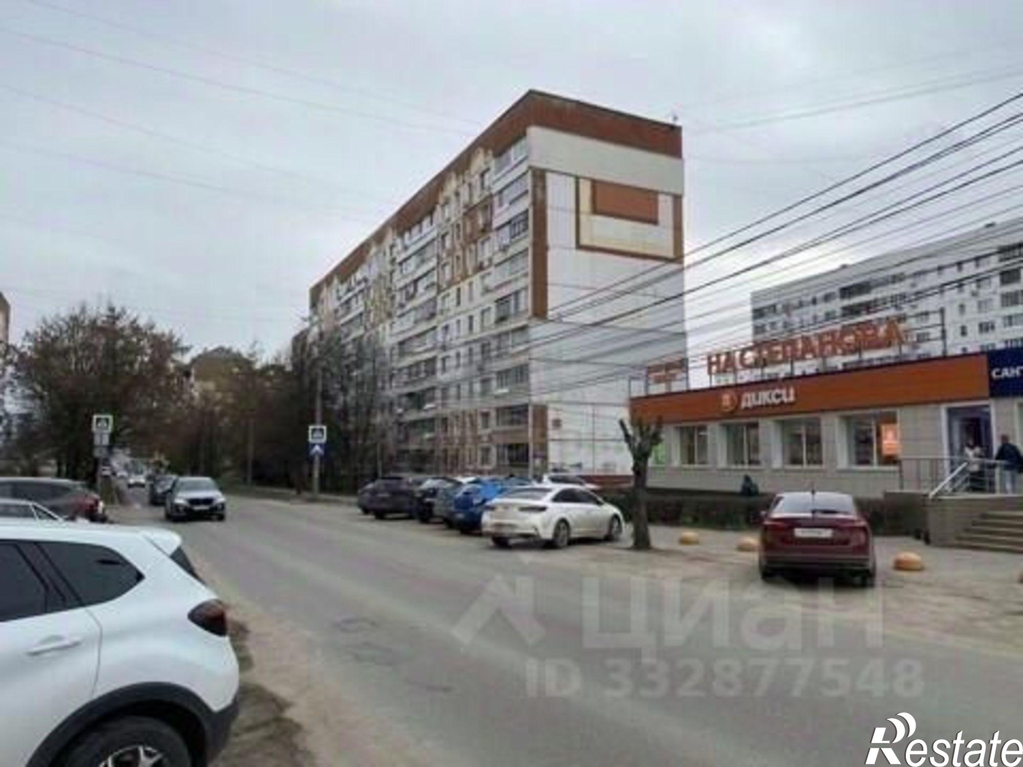 Сдать торговое помещение за 85 000 рублей на ул Декабристов, 4