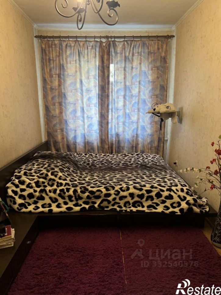 3-комн квартира ул Жаворонкова, 4,  д. 4