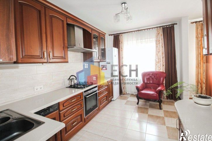 5-комн квартира ул Льва Толстого, 132,  д. 132