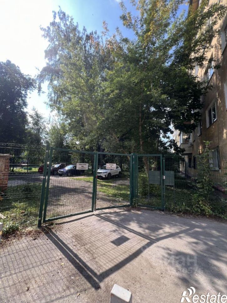 3-комн квартира ул Жаворонкова, 4,  д. 4
