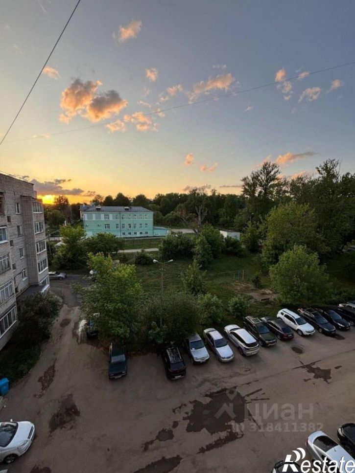 2-комн квартира ул Дементьева, 11,  д. 11