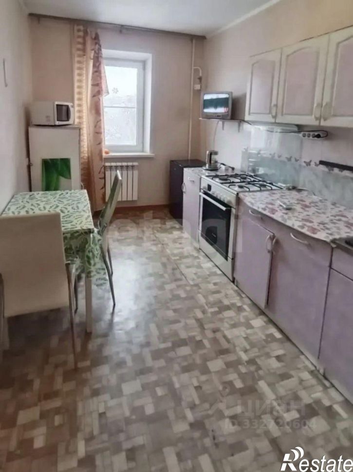 3-комн квартира ул Декабристов, 10,  д. 10