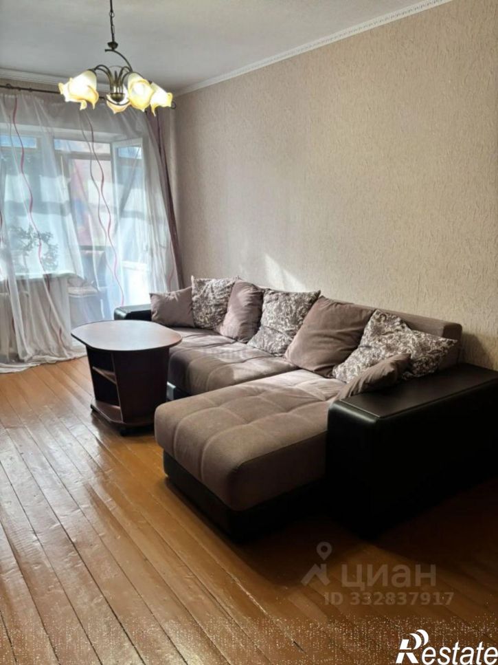 3-комн квартира ул Плеханова, 143,  д. 143