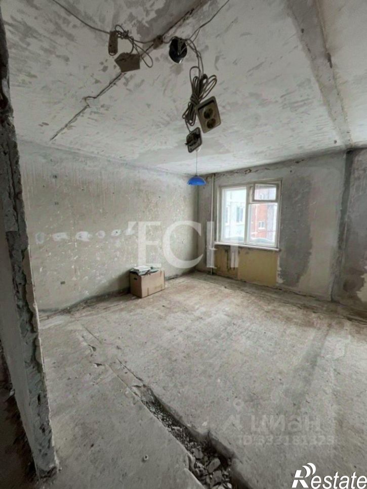 4-комн квартира ул Революции, 12,  д. 12