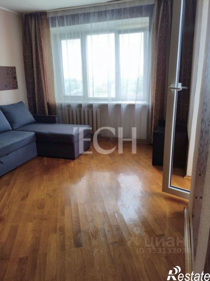 3-комн квартира ул Новомосковская, 1,  д. 1