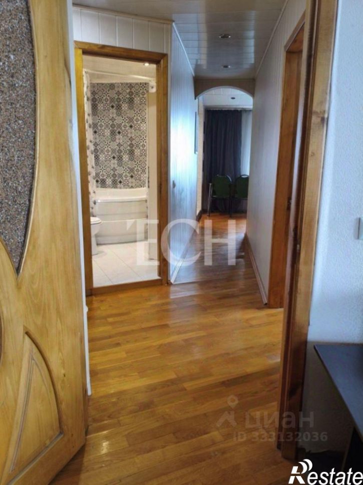 3-комн квартира ул Новомосковская, 1,  д. 1