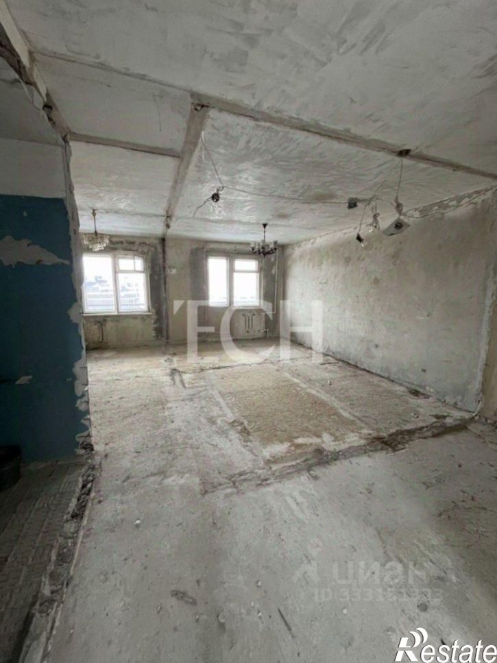 4-комн квартира ул Революции, 12,  д. 12