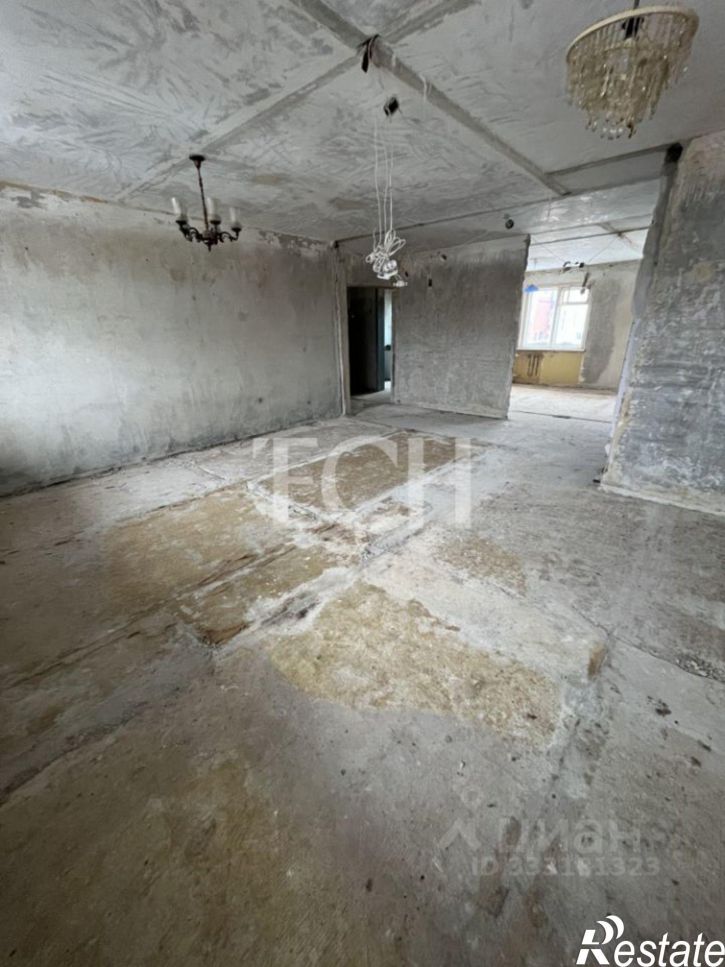4-комн квартира ул Революции, 12,  д. 12