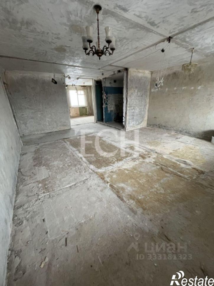 4-комн квартира ул Революции, 12,  д. 12