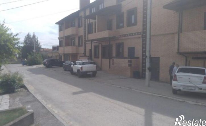 3-комн квартира ул Лескова, 2Г,  д. 2Г