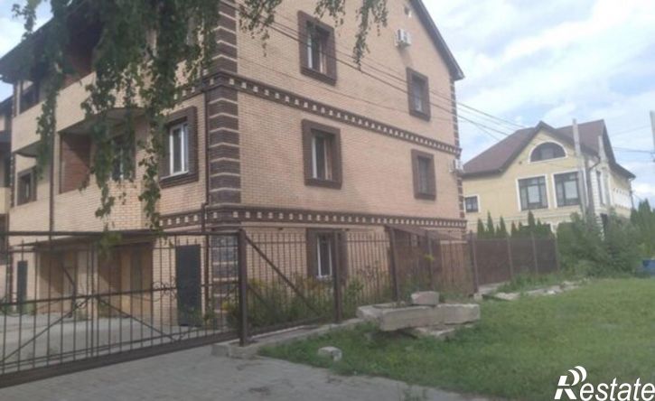 3-комн квартира ул Лескова, 2Г,  д. 2Г