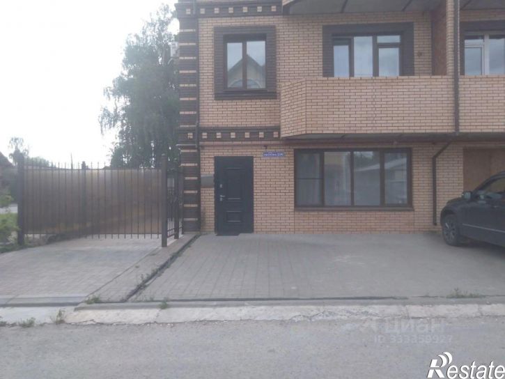 3-комн квартира ул Лескова, 2Г,  д. 2Г