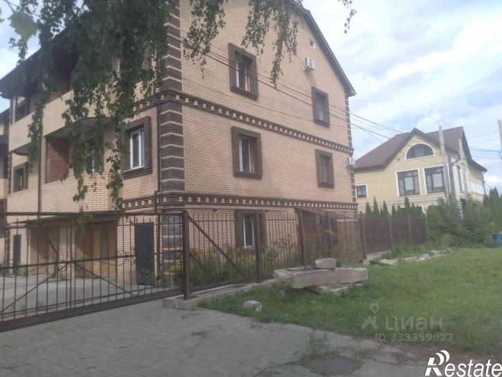3-комн квартира ул Лескова, 2Г,  д. 2Г