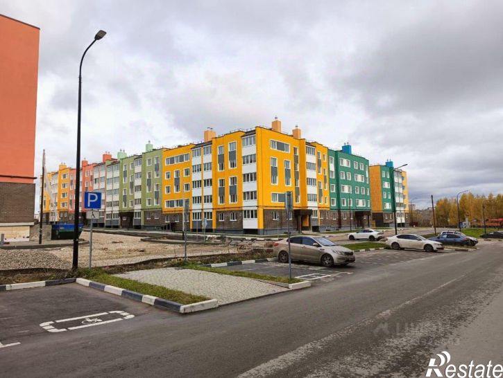 1-комн квартира ул Героя России Зиничева, 3,  д. 3