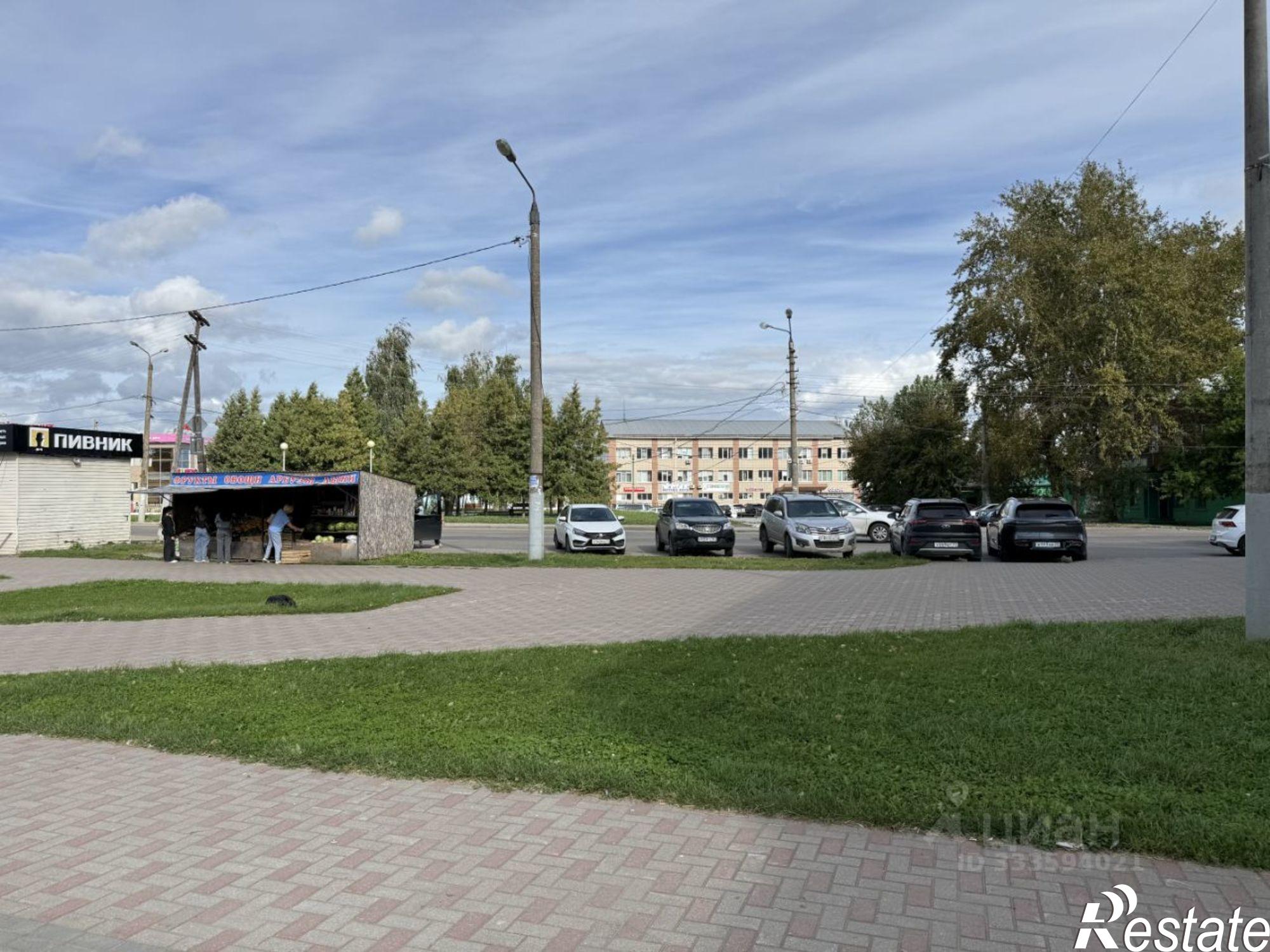 Купить торговое помещение за 12 500 200 рублей на ул Автомобилистов, 26