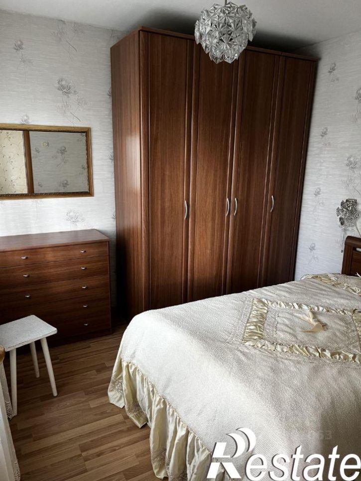 3-комн квартира улица Ползунова, 21,  д. 21