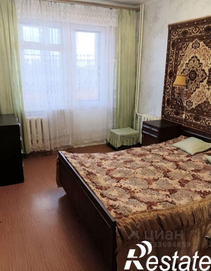 3-комн квартира улица Максимовского, 3,  д. 3
