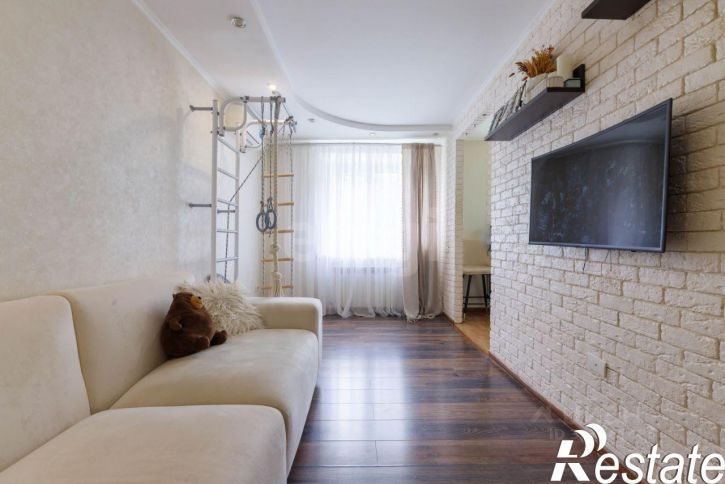 2-комн квартира улица Максима Горького, 37,  д. 37
