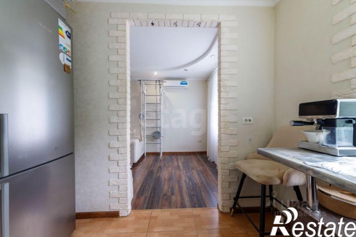 2-комн квартира улица Максима Горького, 37,  д. 37