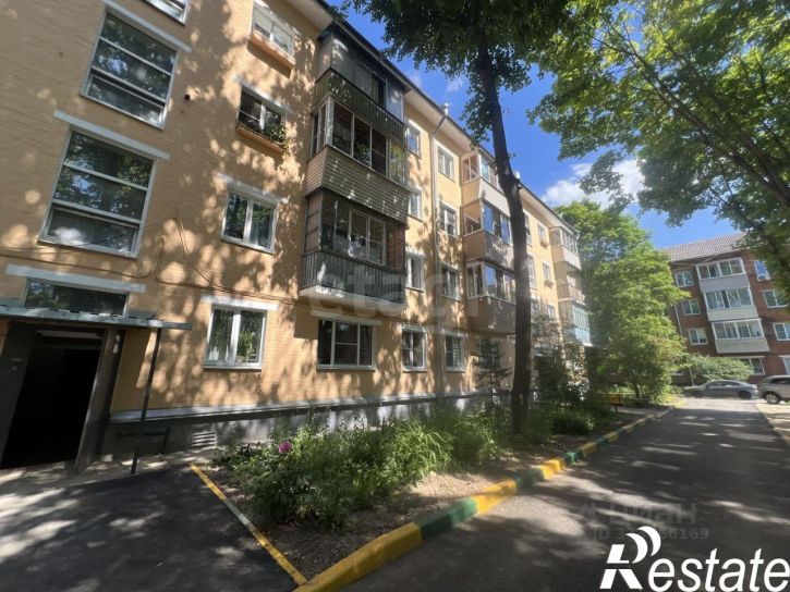 3-комн квартира улица Кутузова, 118,  д. 118