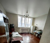комната 76 кв м улица Кирова, 153
