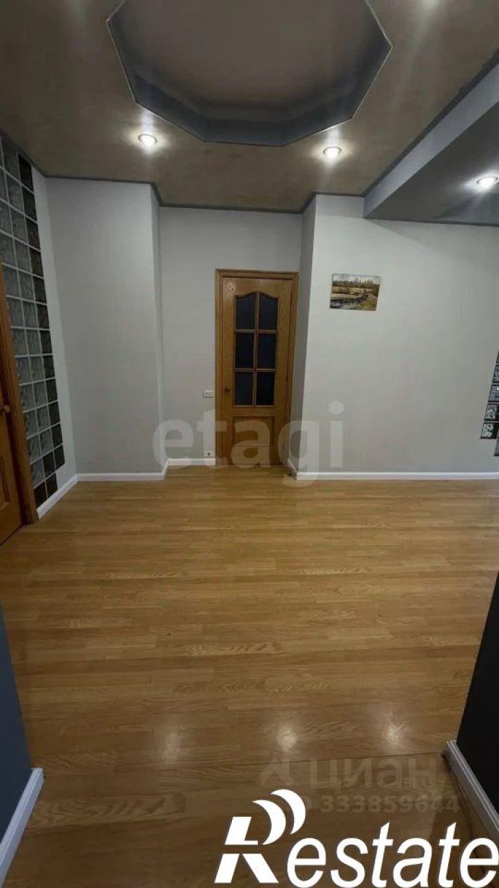 3-комн квартира улица Кирова, 157,  д. 157