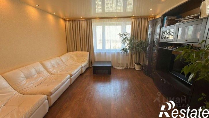 3-комн квартира улица Хворостухина, 2В,  д. 2В
