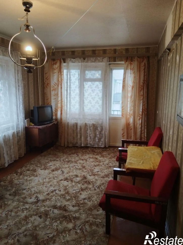 2-комн квартира Металлургов, 61