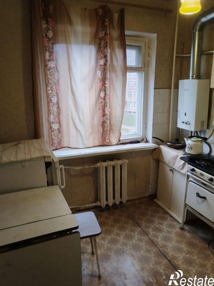 2-комн квартира Металлургов, 61