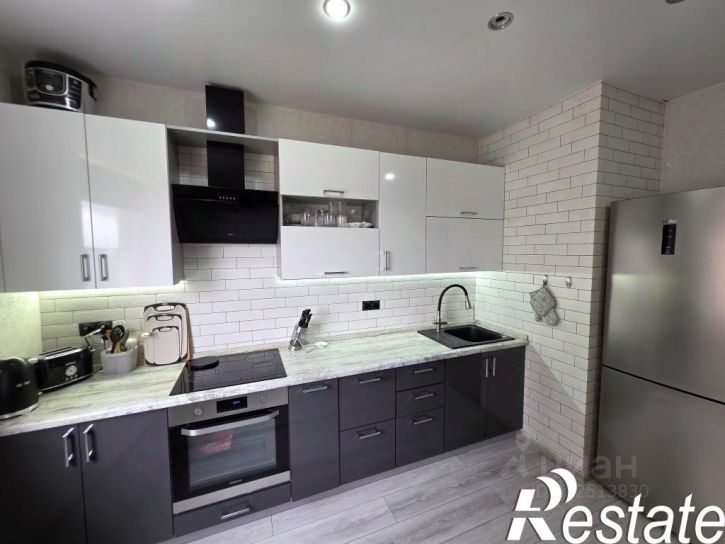 2-комн квартира улица Генерала Маргелова, 9Б,  д. 9Б