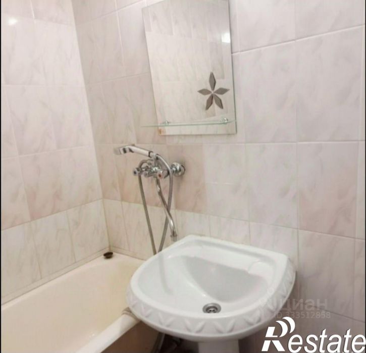 2-комн квартира улица Клары Цеткин, 5 к1,  д. 5 к1