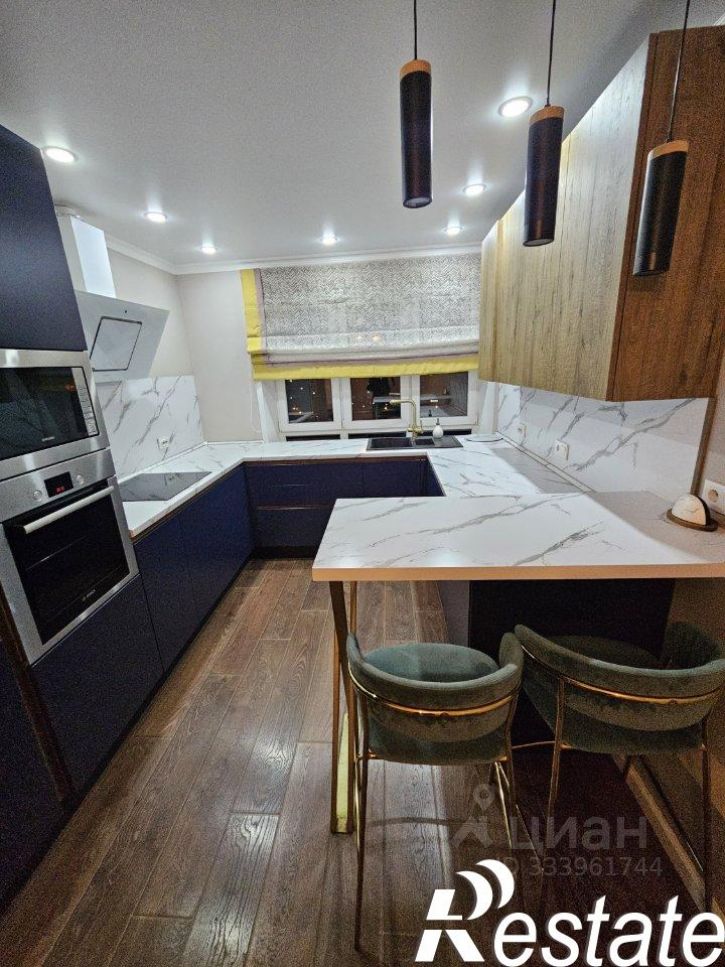 3-комн квартира улица Хворостухина, 19,  д. 19