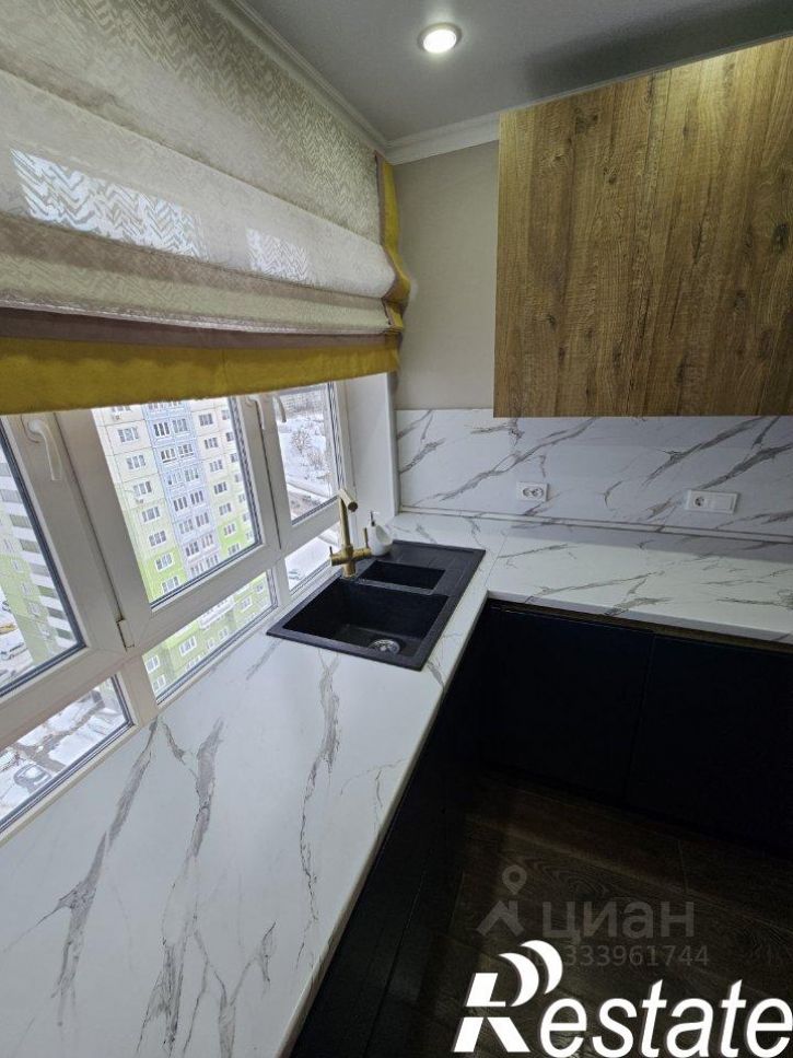 3-комн квартира улица Хворостухина, 19,  д. 19