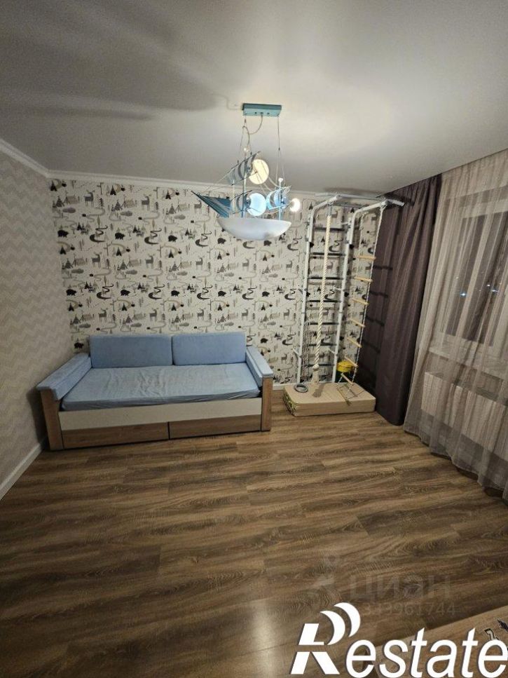 3-комн квартира улица Хворостухина, 19,  д. 19