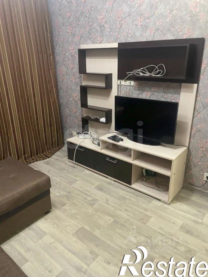 1-комн квартира улица Константина Паустовского, 10,  д. 10