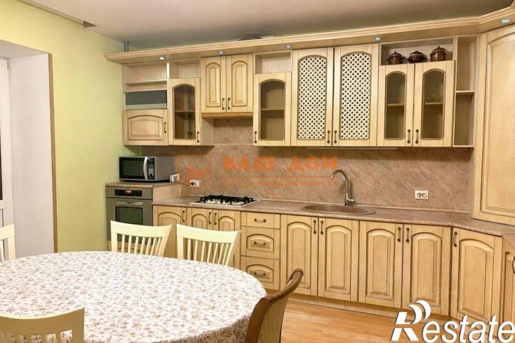 3-комн квартира Новомосковская улица, 7А,  д. 7А
